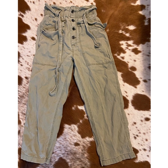 BDG by Urban Outfitters High Waisted Cargo Pants - Picture 2 of 4